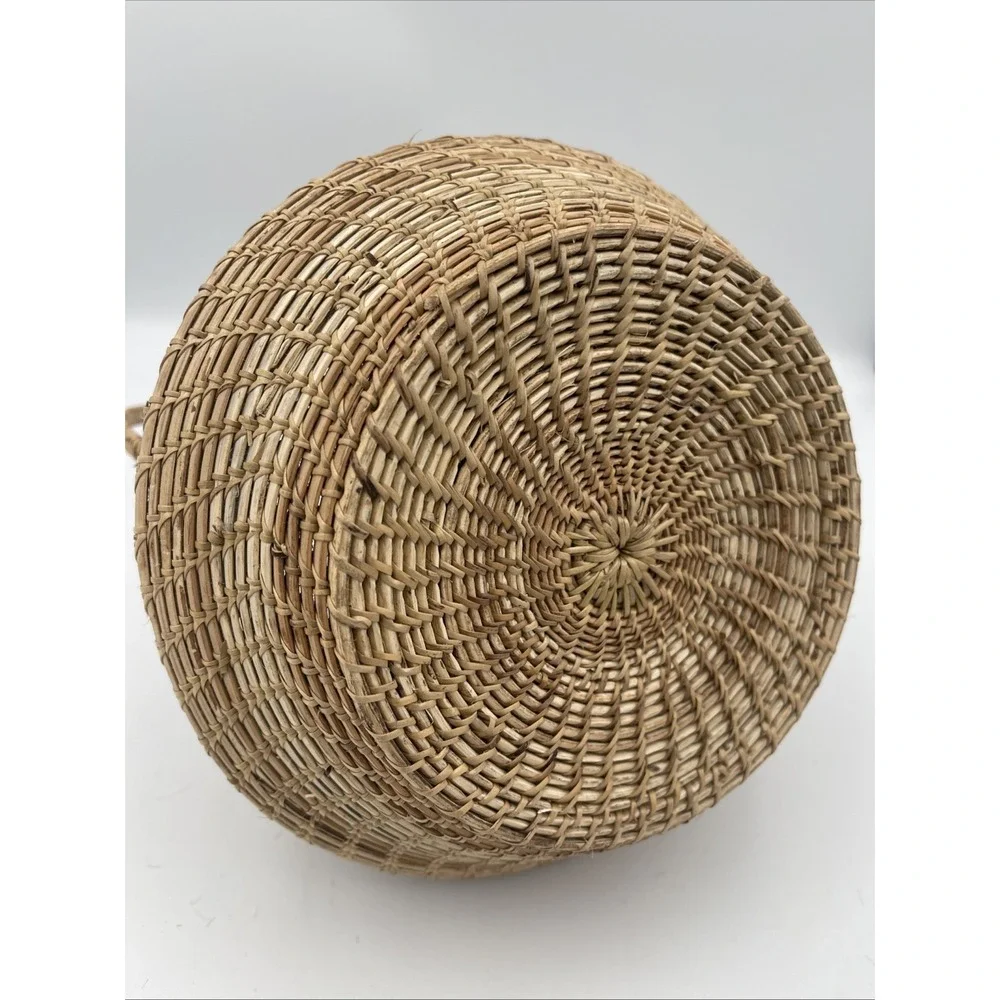 Vintage Hand Woven Natural Grass Basket Bulbous Round Handle Tan Boho Decor